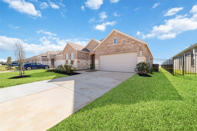 Building Photo - 3037 Avenida Sonoma Dr