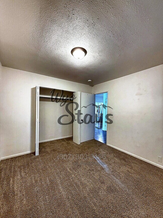 Building Photo - 328 Centennial Ln
