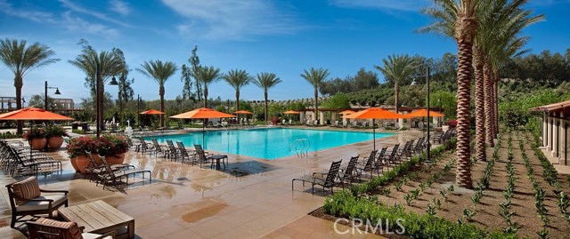 Building Photo - 8 Last Bloom