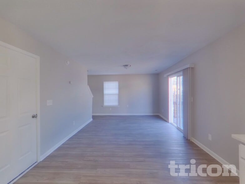 Building Photo - 136 Katrina Ct