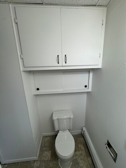 Building Photo - 1638 Saemann Ave