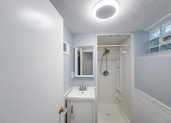 Building Photo - 18715 Libby Rd