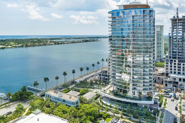Building Photo - 1333 S Flagler Dr