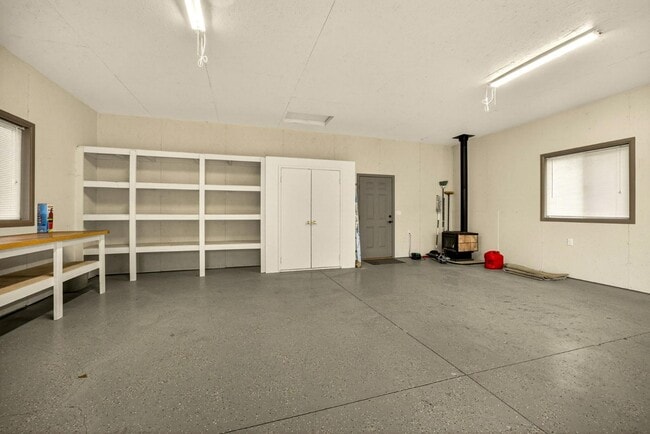 Building Photo - 860 Humbug Creek Rd