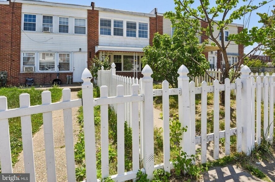 Building Photo - 7905 Eastdale Rd