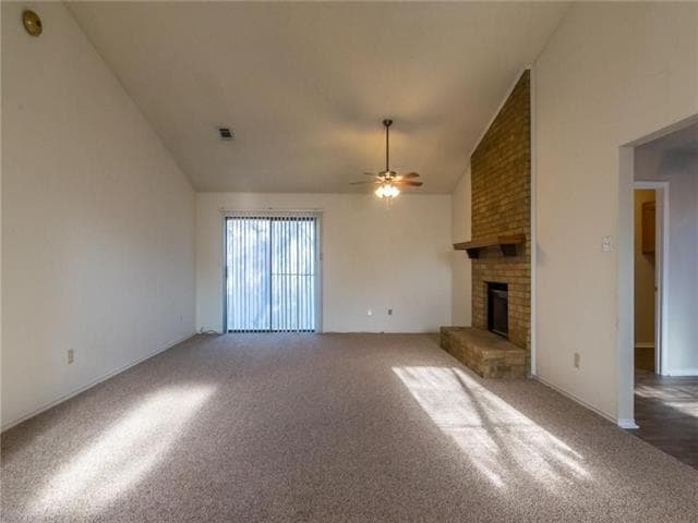 Building Photo - 2121 Country Oaks Dr