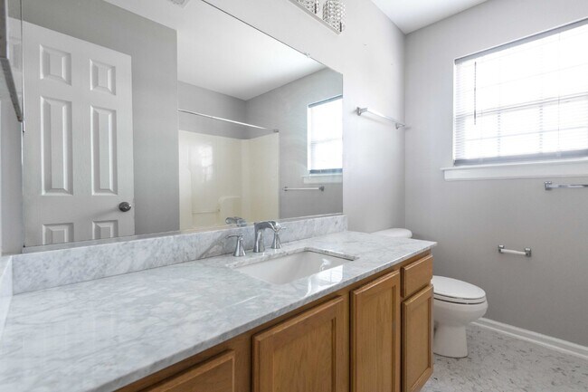 Building Photo - 4 Bedroom 2.5 bath home in Varina!
