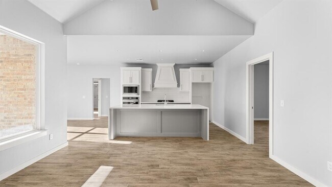 Building Photo - 17857 Salem Rd