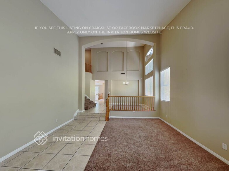 Building Photo - 915 Golden Poppy St