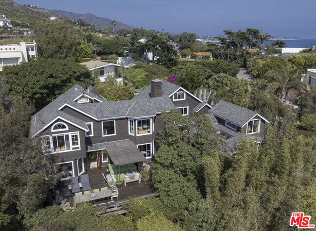 Building Photo - 31840 Seafield Dr
