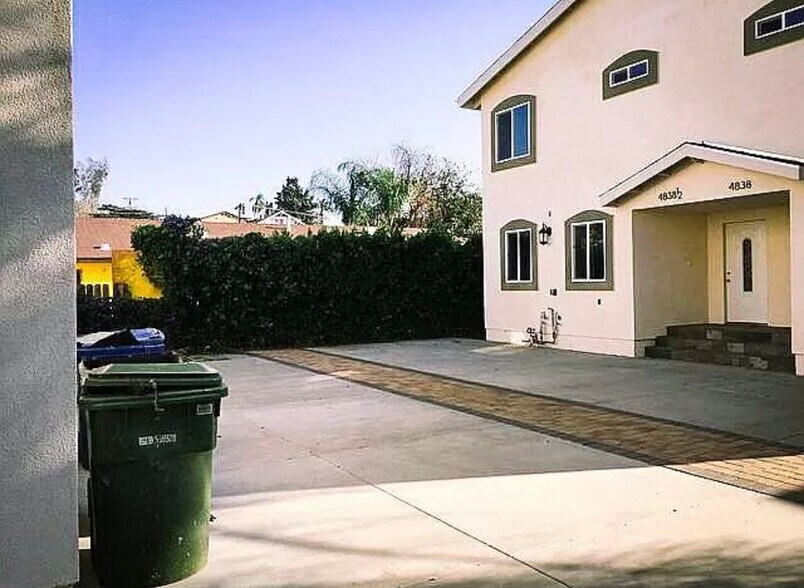 Building Photo - 4838 W 18th St