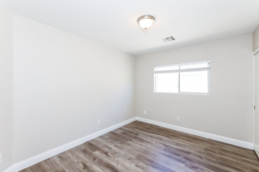Building Photo - 6218 Lone Cypress Ct