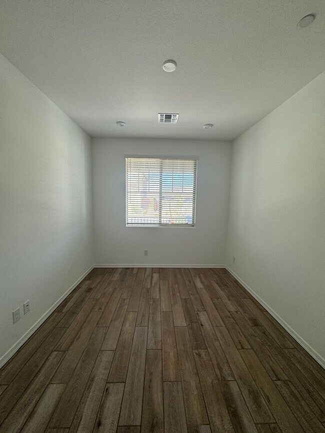 Building Photo - Brand new home in Vistancia/ ** Ask about our move in specials **