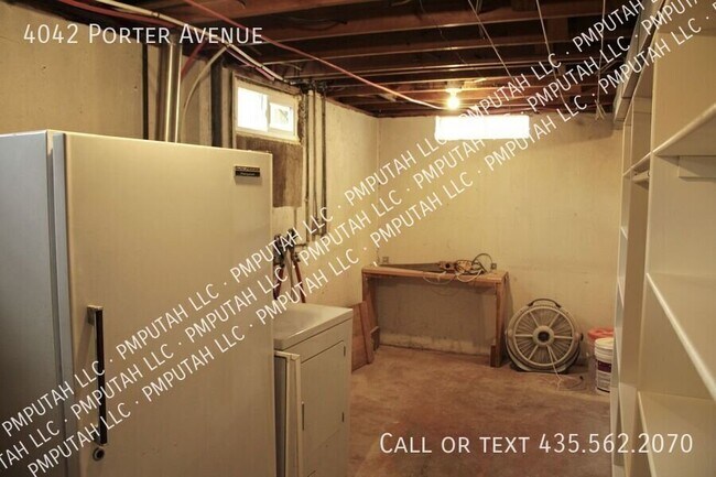 Building Photo - 4042 Porter Ave