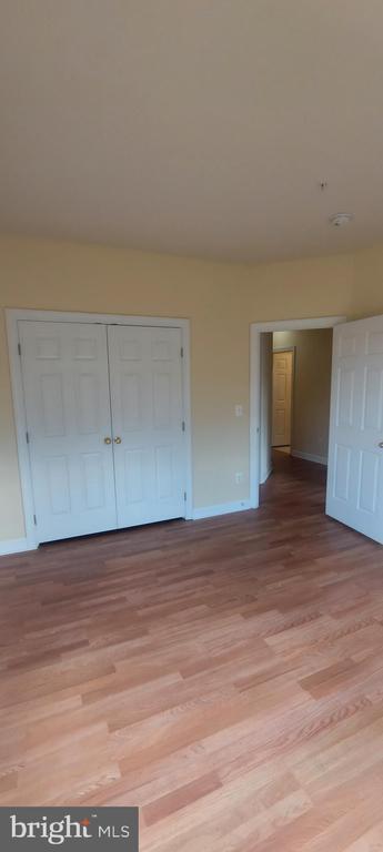 Building Photo - 575 Odendhal Ave