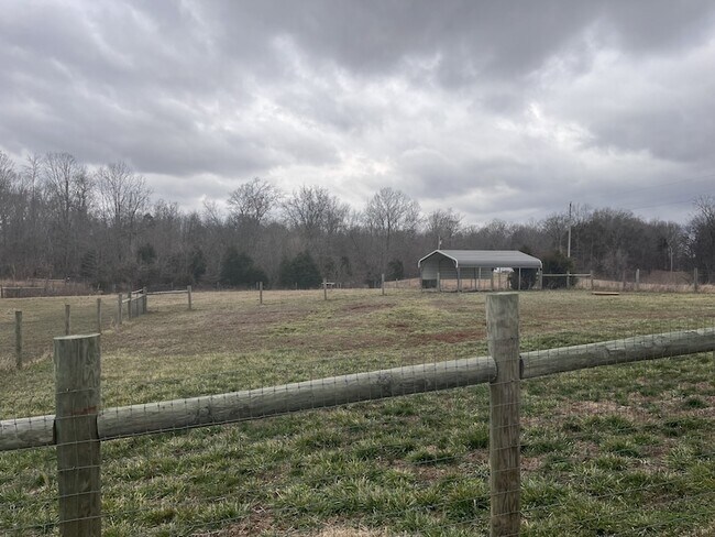 Building Photo - 769 Hardy Rd