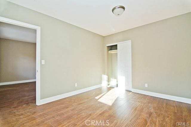 Building Photo - 626 W 59th Pl