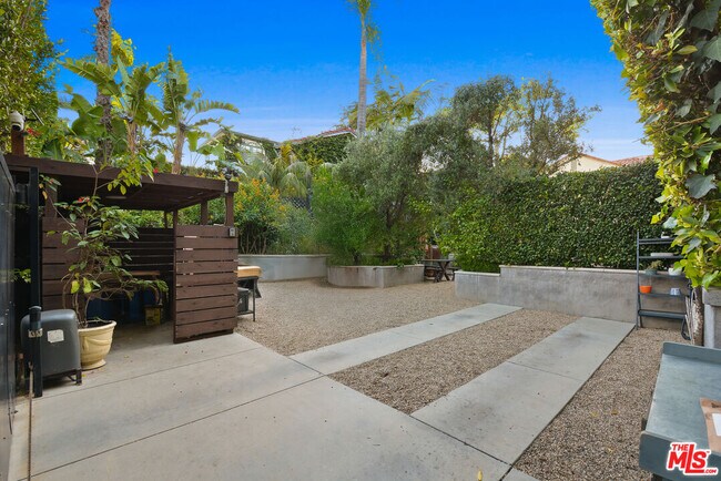 Building Photo - 6717 Whitley Terrace