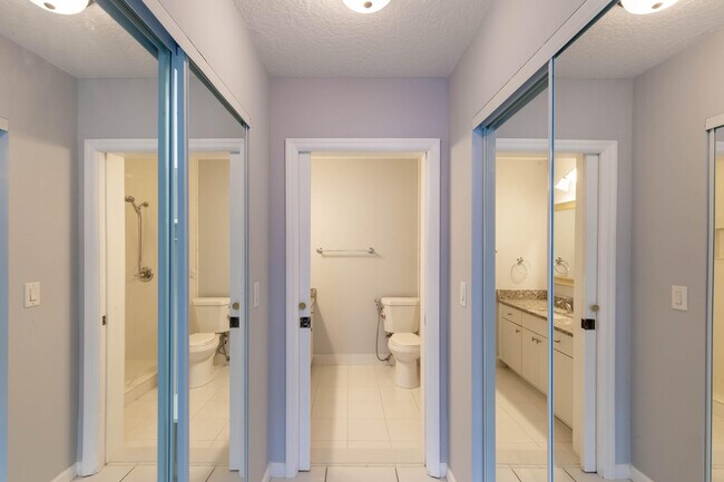 Building Photo - 12622 White Coral Dr