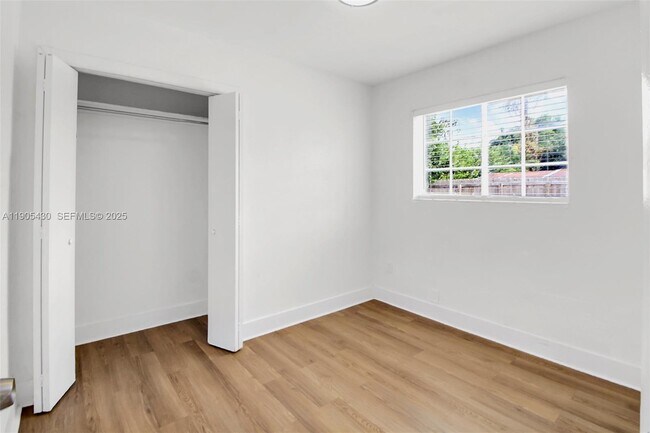 Building Photo - 5151 N Miami Ave