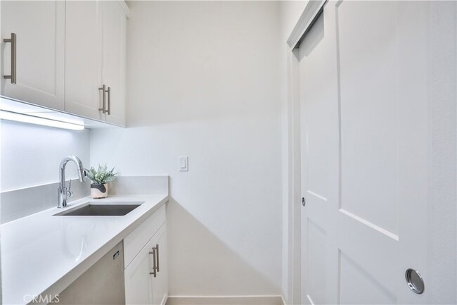 Building Photo - 224 Babson Ct