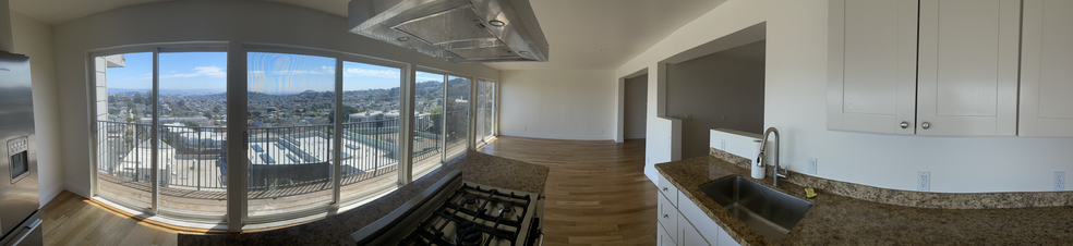 Building Photo - 3741 Market St