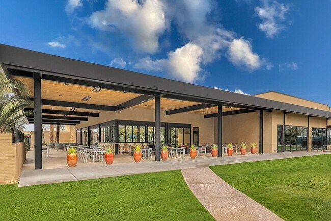 Building Photo - Beautiful 2-Bed, 2-Bath Condo in Gainey Ranch!