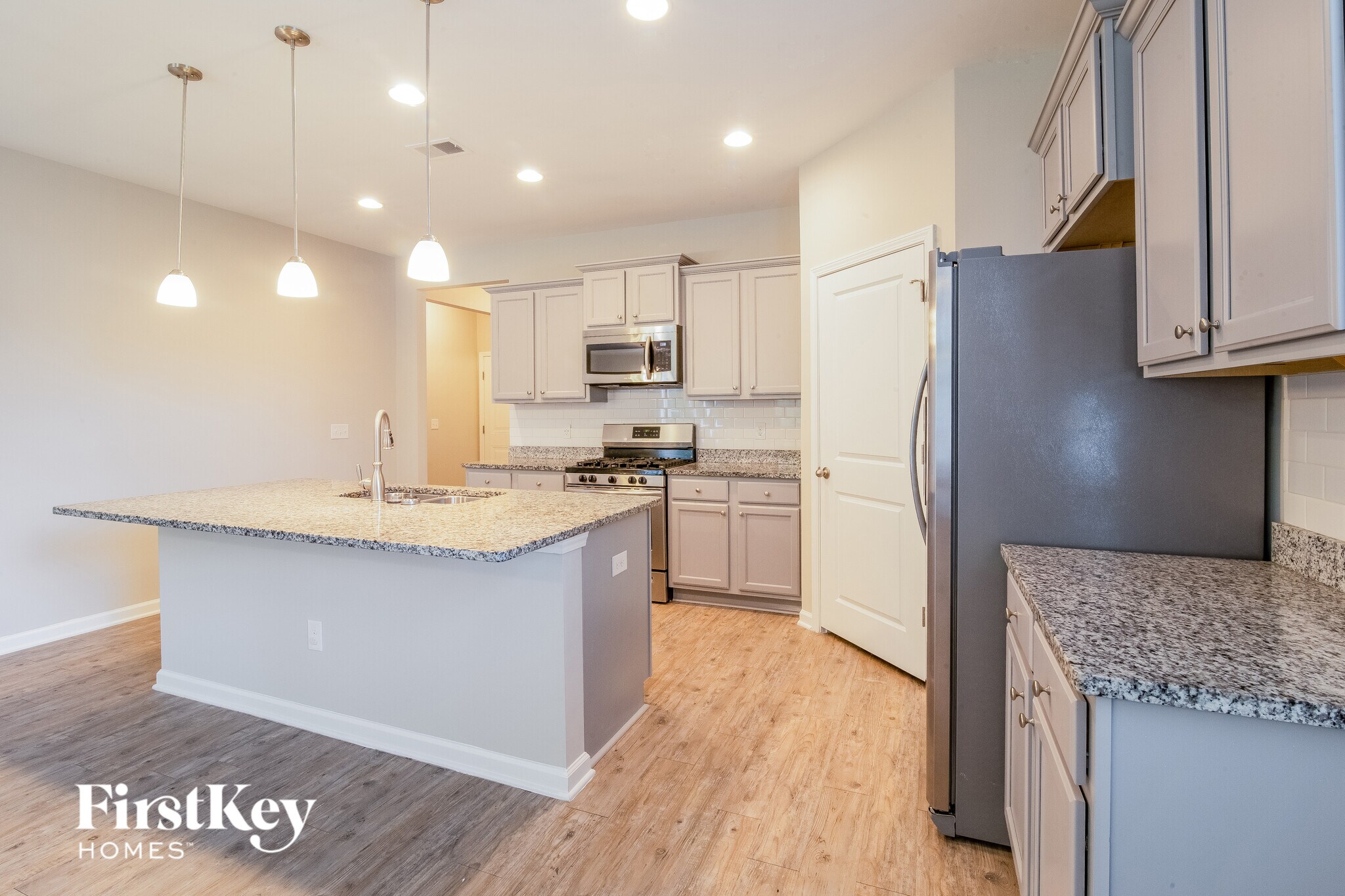 Building Photo - 510 Wayton Cir