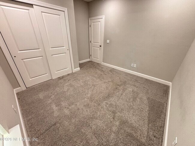 Building Photo - 212 Willow Crk Ct