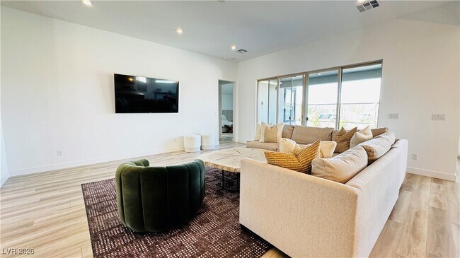 Building Photo - 9836 Starlight Ridge Ave