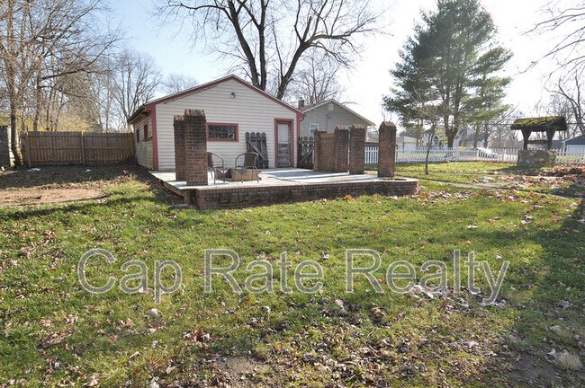 Building Photo - 216 Cherrington Rd