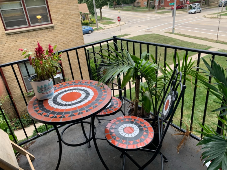 Building Photo - 3411 S Howell Ave