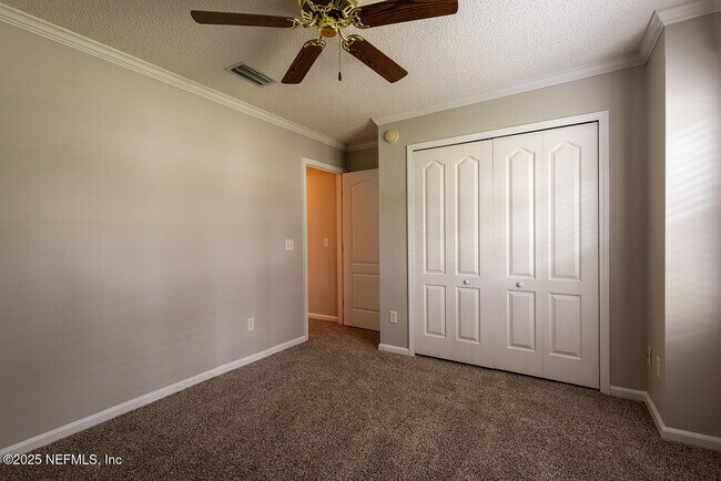 Building Photo - 1618 Highland View Ct