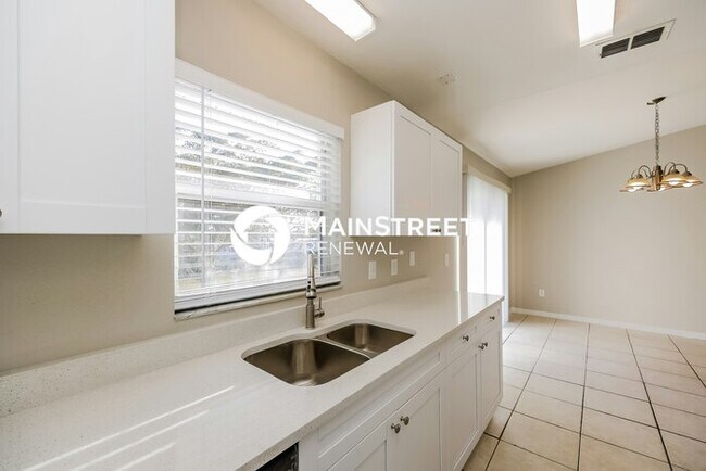 Building Photo - 3 Bedroom Pet-Friendly Home in Lehigh acres, FL with Main Street Renewal