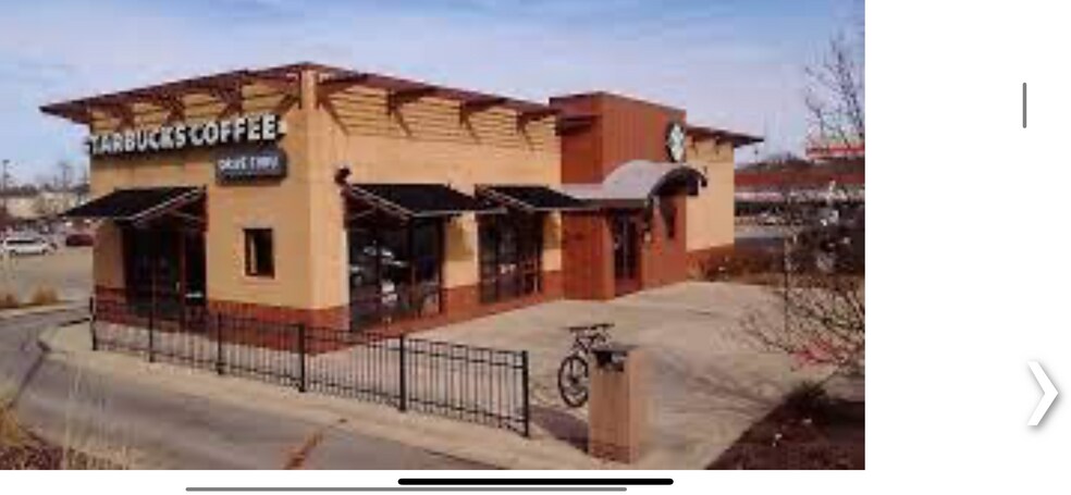 Building Photo - 401 E Green St