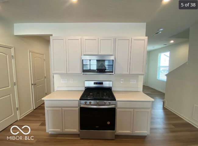 Building Photo - 14201 Tenbury Wy