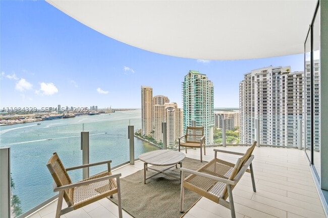 Building Photo - 300 Biscayne Blvd