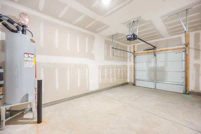 Building Photo - 5253 Brailey Cir