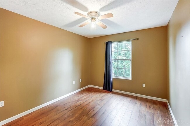 Building Photo - 2327 Polo Park Dr
