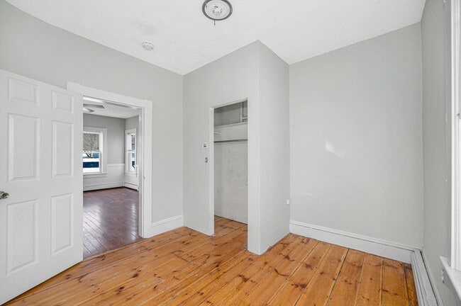 Building Photo - 339 Lincoln St