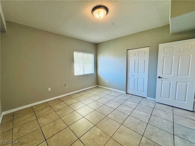 Building Photo - 13180 Bella Casa Cir