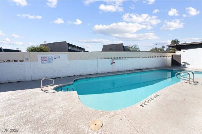 Building Photo - 2732 Eldora Cir