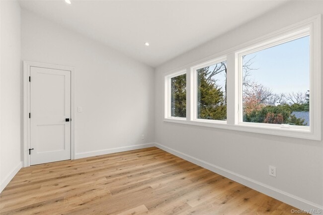 Building Photo - 98 Burt Ave