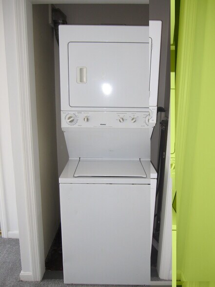 Building Photo - 78 Summer St