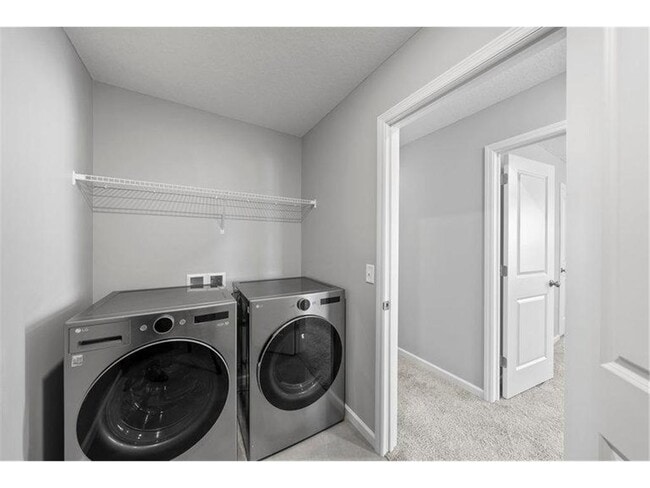 Building Photo - 10269 Goodview Cir