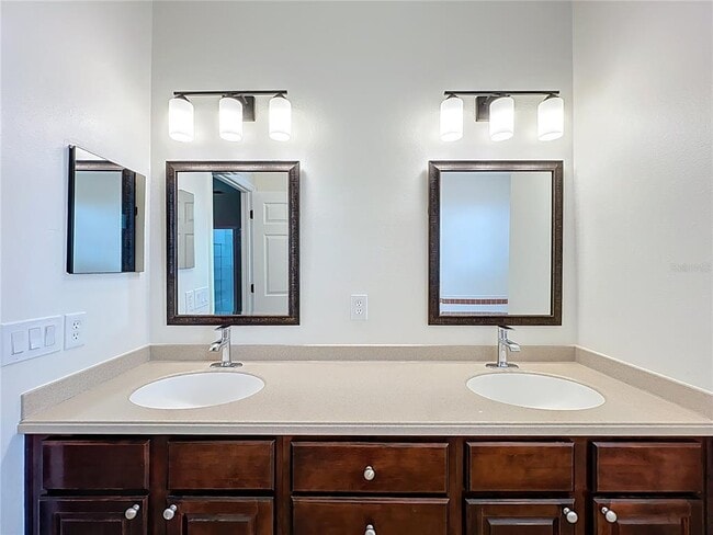 Building Photo - 10817 Masters Dr