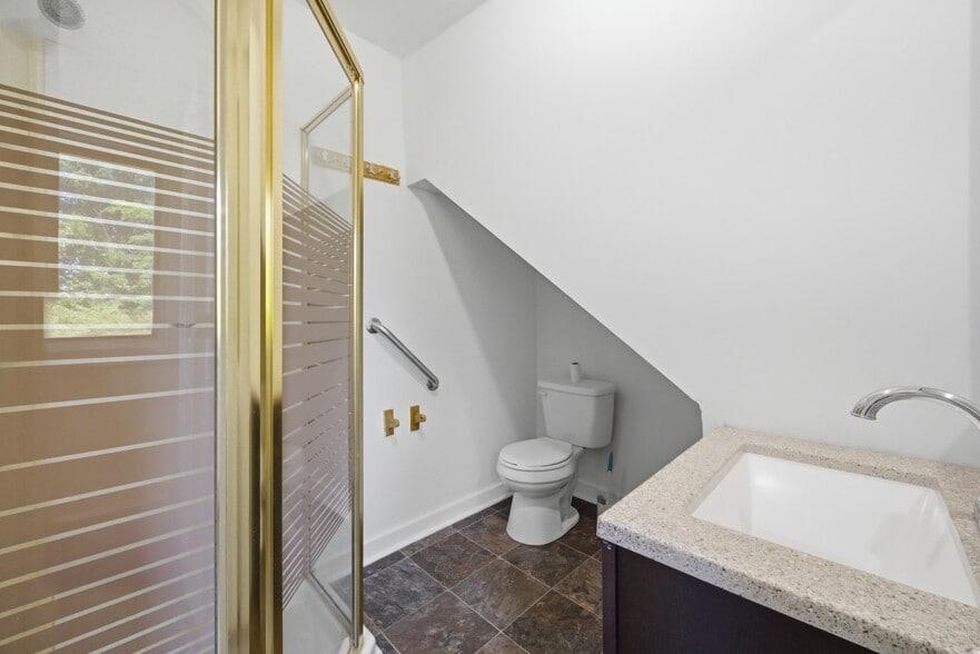 Building Photo - 302 Marlin Dr