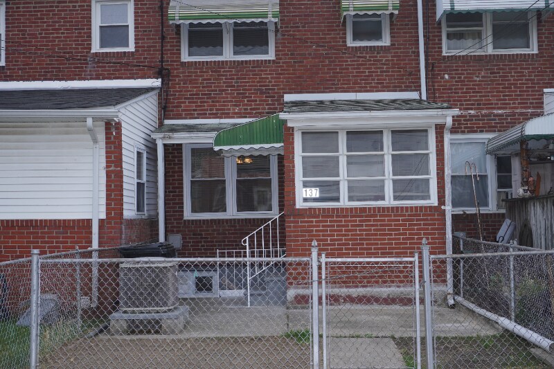 Building Photo - 137 Riverthorn Rd