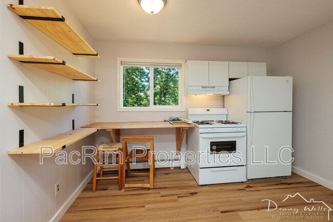 Building Photo - 1807 W 36th Ave