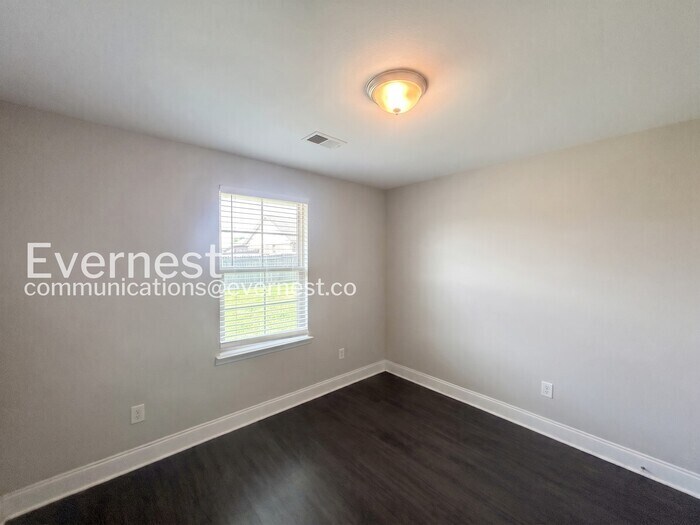 Building Photo - 3229 Earlcastle Dr